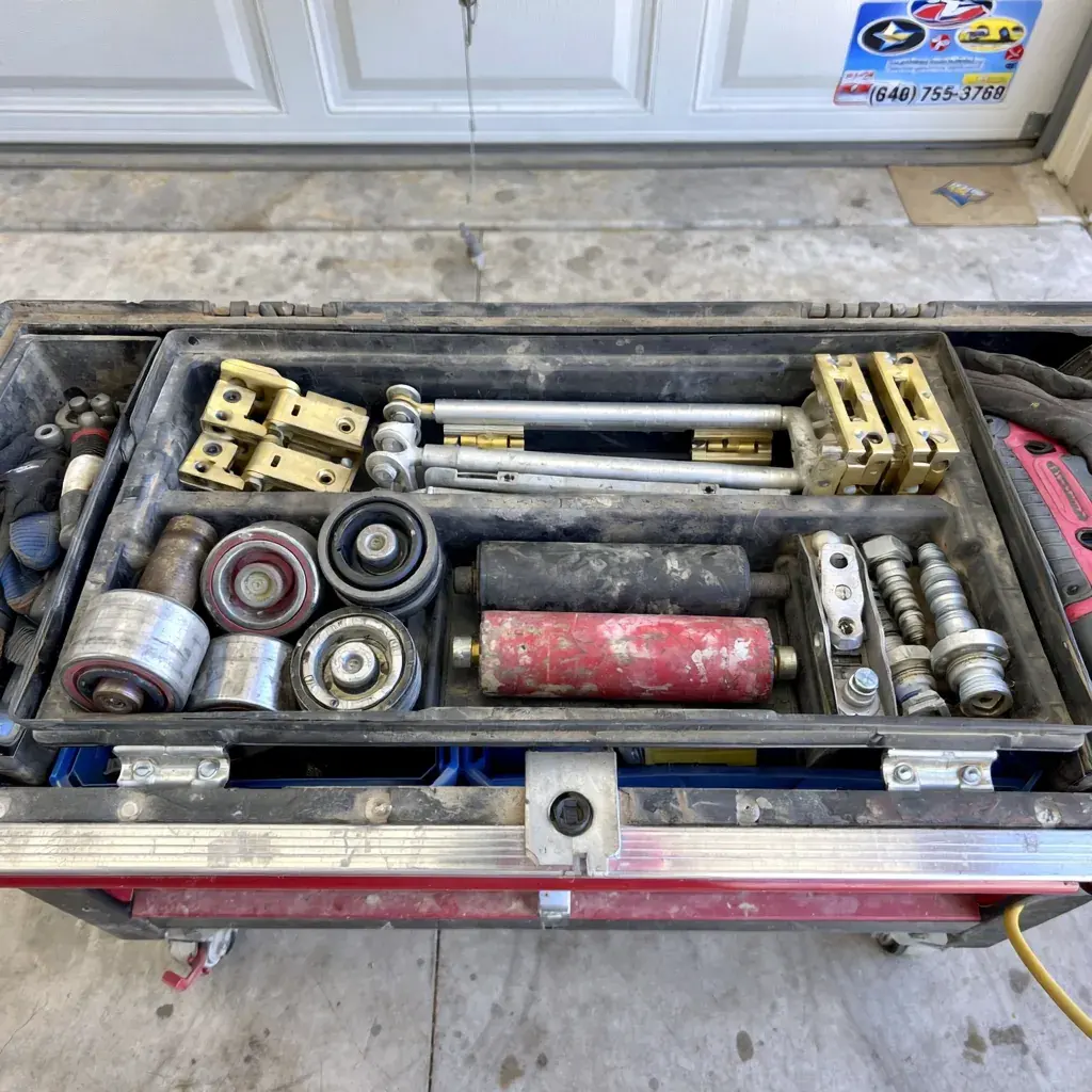 Garage door repair service areas around Franklin, TN